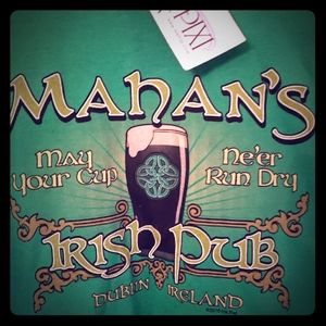 Mens irish pub green t shirt MAHAN nwt L